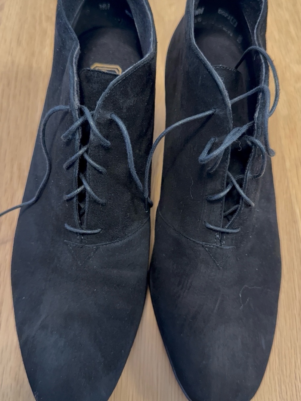 Munro Black Suede Lace-Up Heeled Oxford